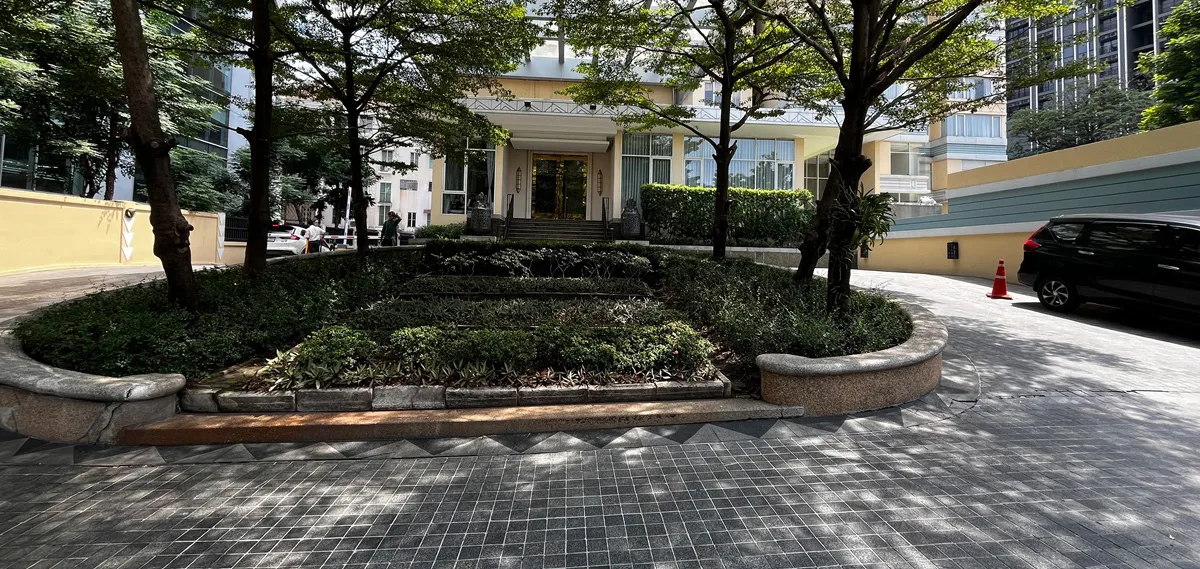 Hampton Thonglor 10 4