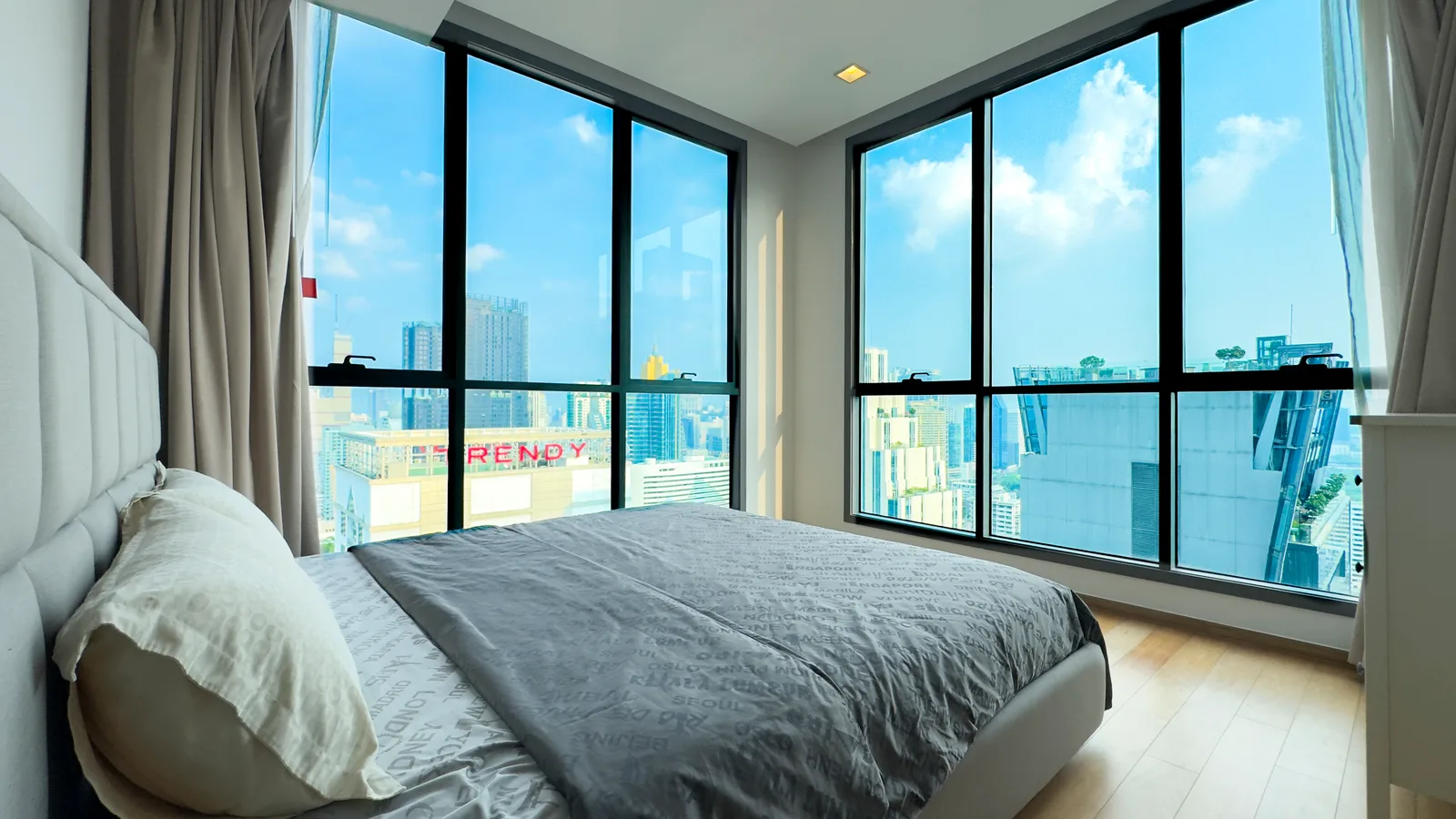 Hyde Sukhumvit 13 7
