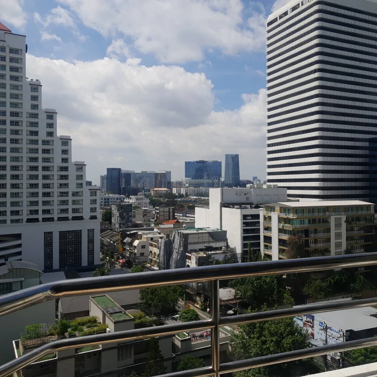 Lake Avenue Sukhumvit 16 2