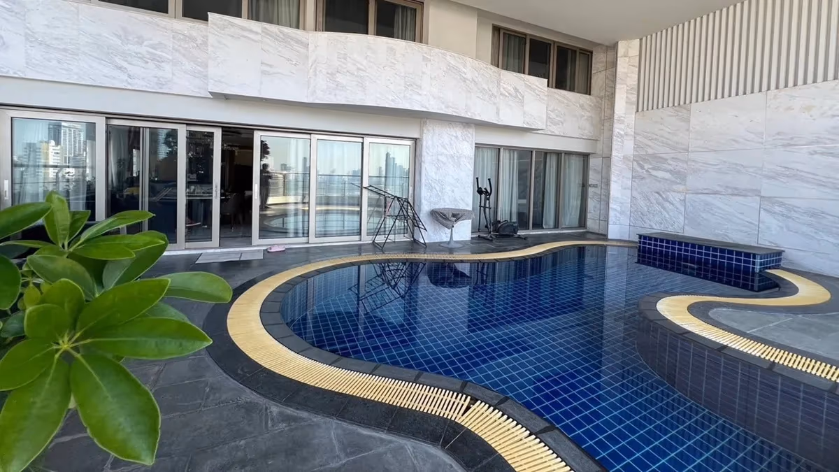 Le Raffine Sukhumvit 24 2