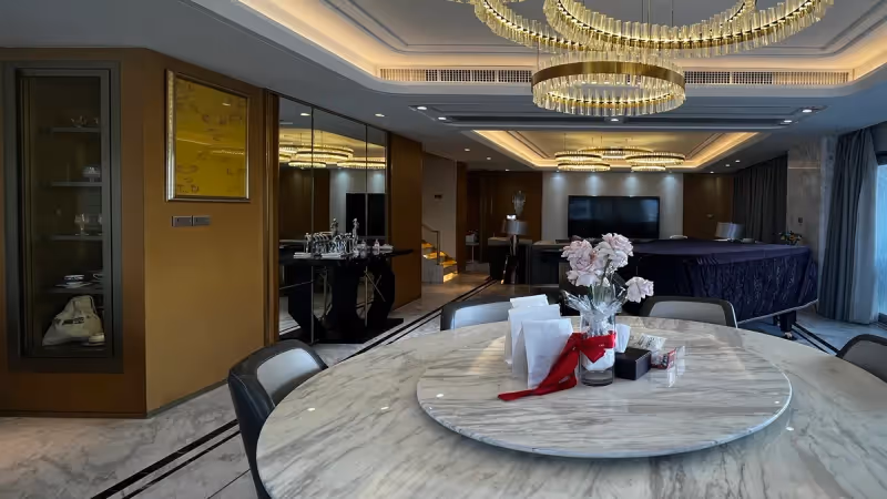 Le Raffine Sukhumvit 24 6