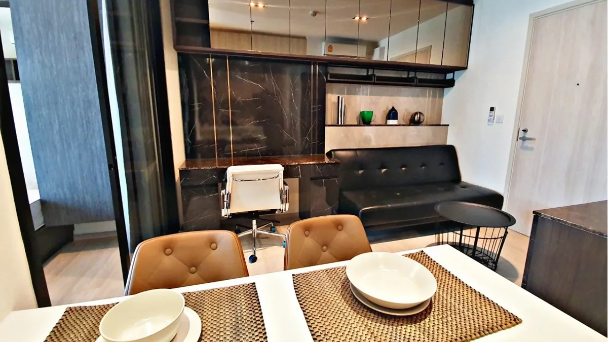 Life Asoke Phetchaburi 2