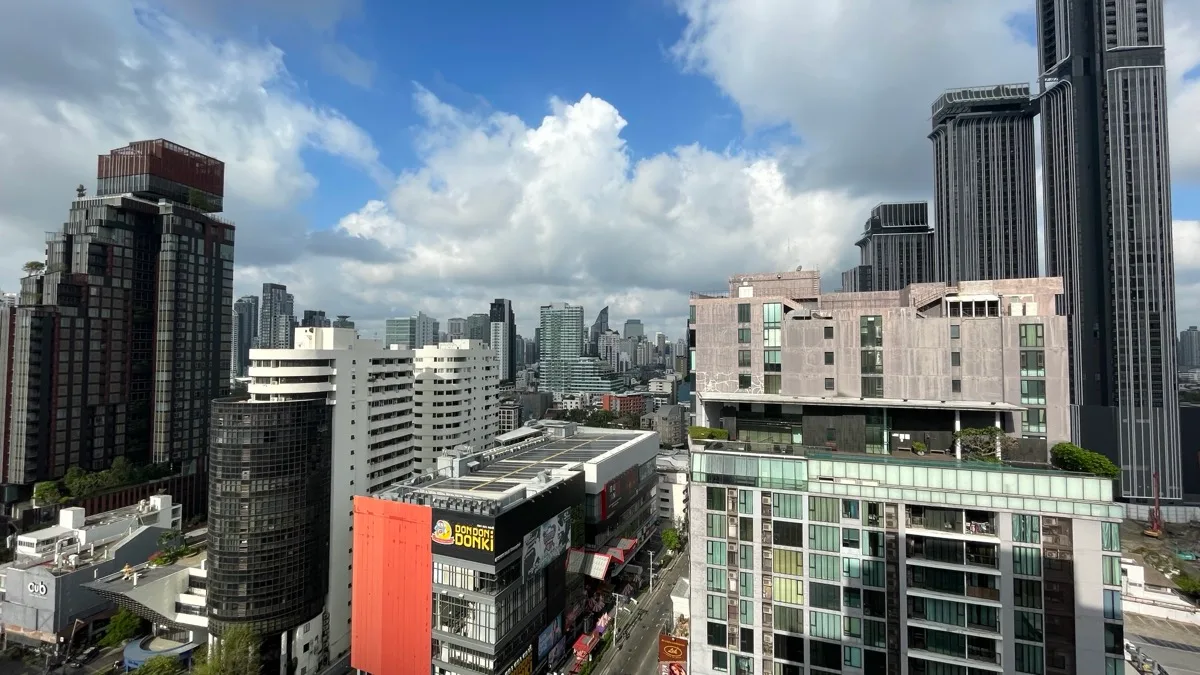 M Thonglor 10 Ekkamai 4