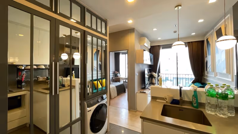 M Thonglor 10 Ekkamai 8