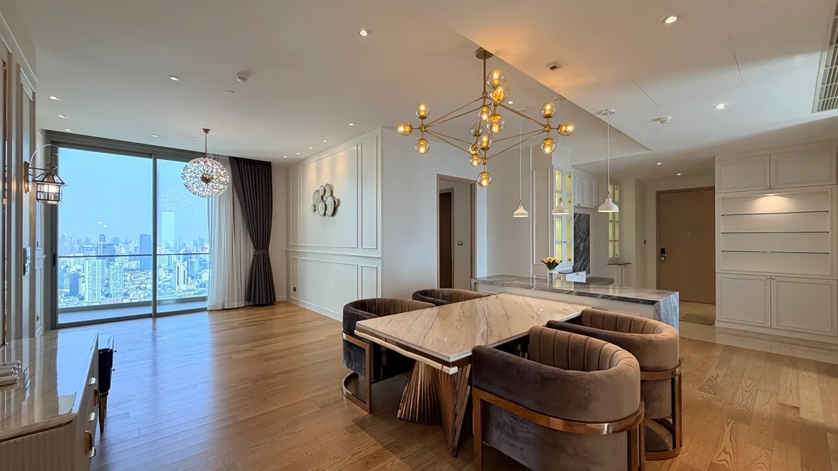 Magnolias Waterfront Residences 12