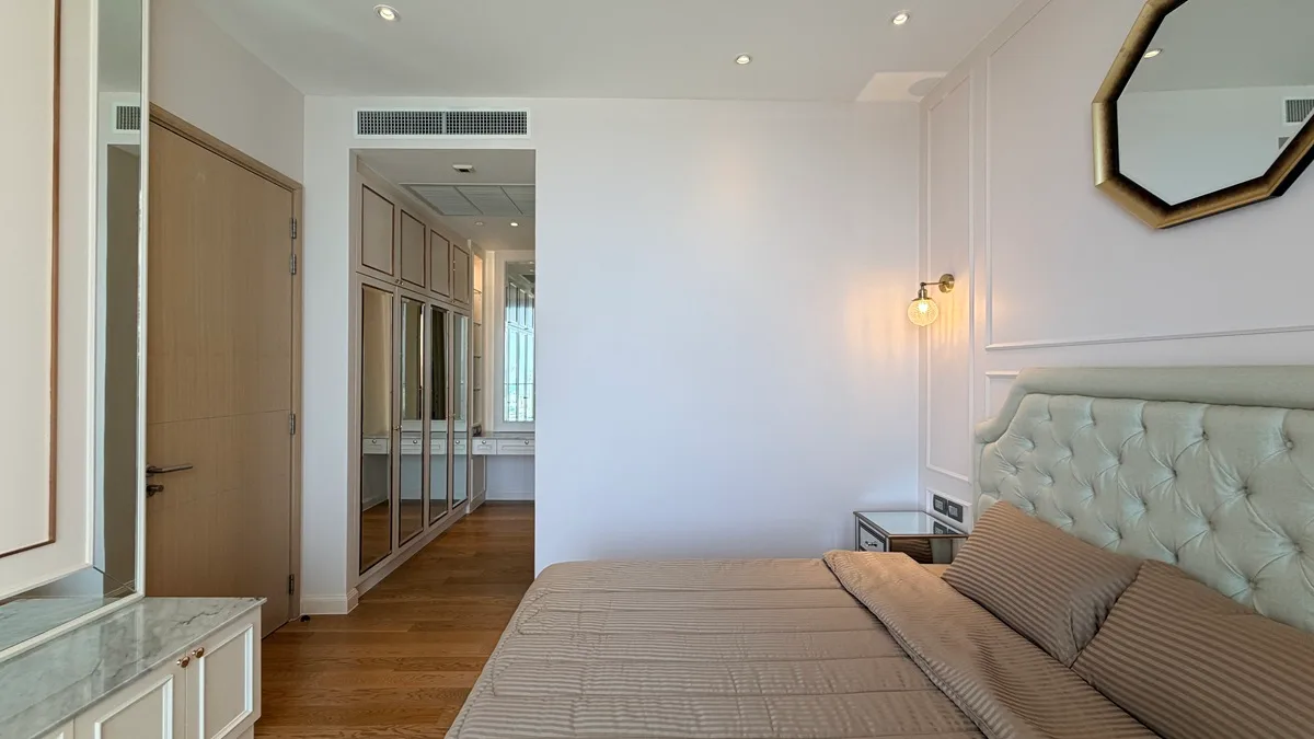 Magnolias Waterfront Residences 8