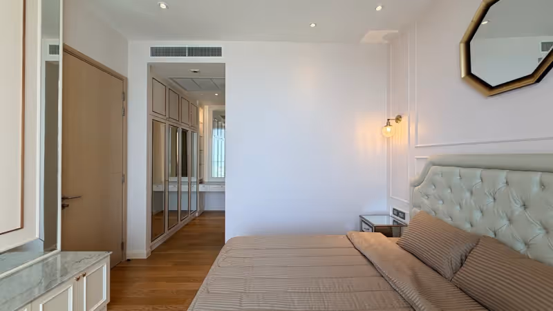 Magnolias Waterfront Residences 8