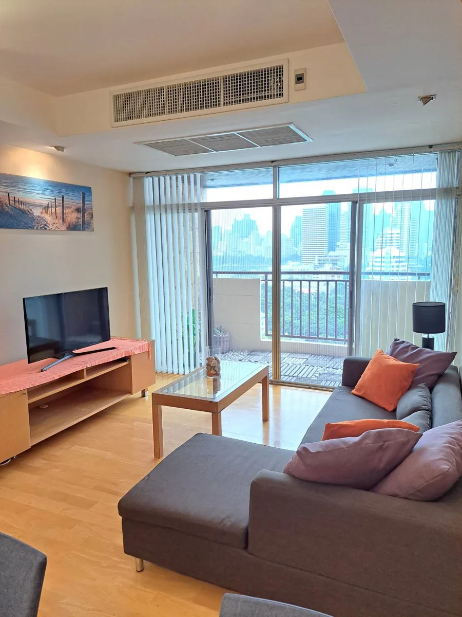 Monterey Place 11
