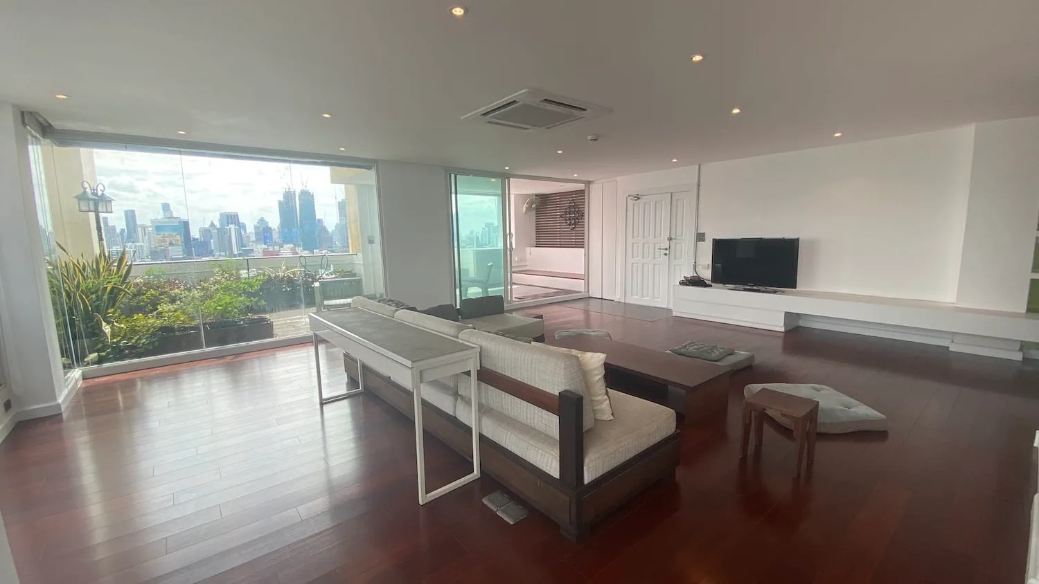 Monterey Place, Condominium, 3 bedrooms