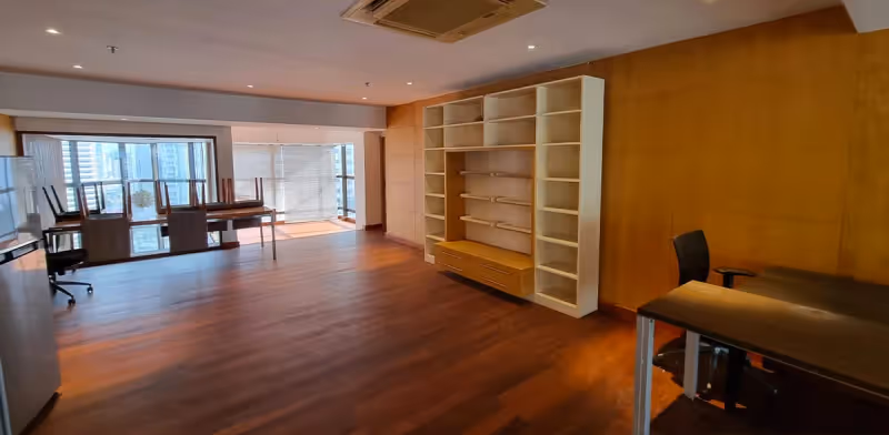 Moon Tower Sukhumvit 59 10