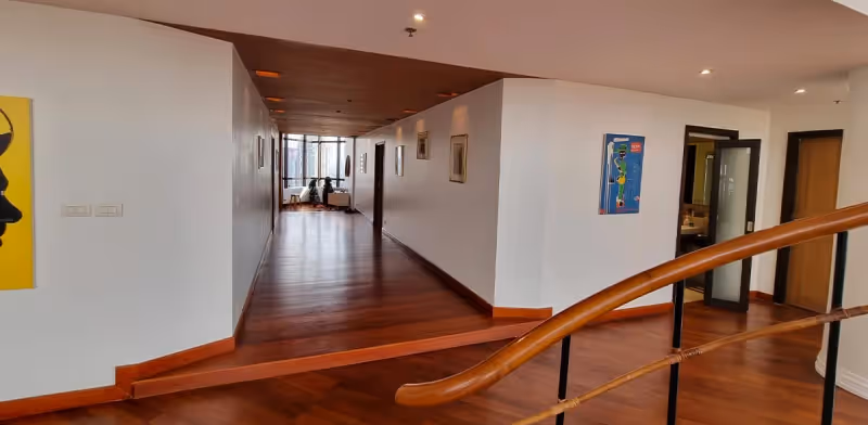 Moon Tower Sukhumvit 59 12