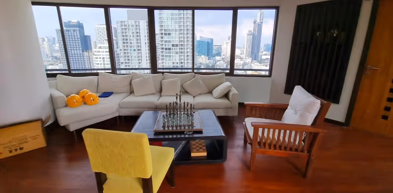 Moon Tower Sukhumvit 59 8
