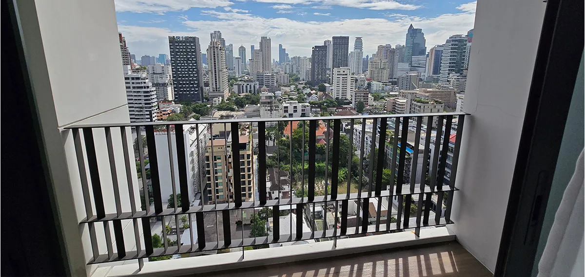 Muniq Sukhumvit 23 2