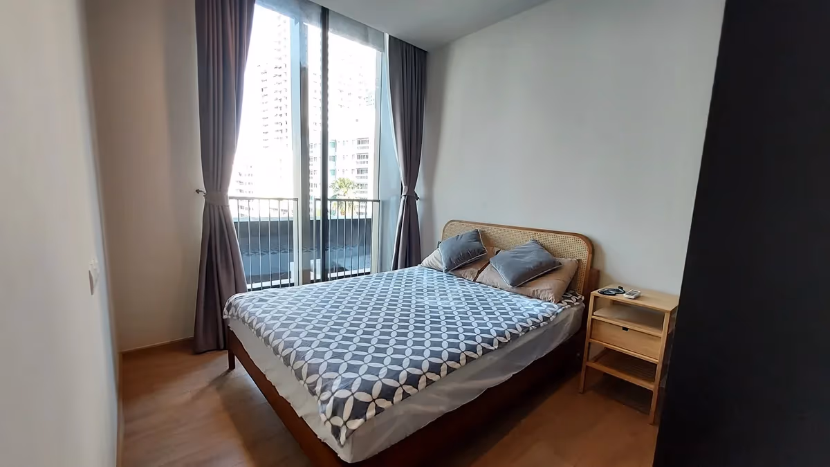 Noble Around Sukhumvit 33 3