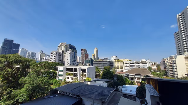 Noble Around Sukhumvit 33