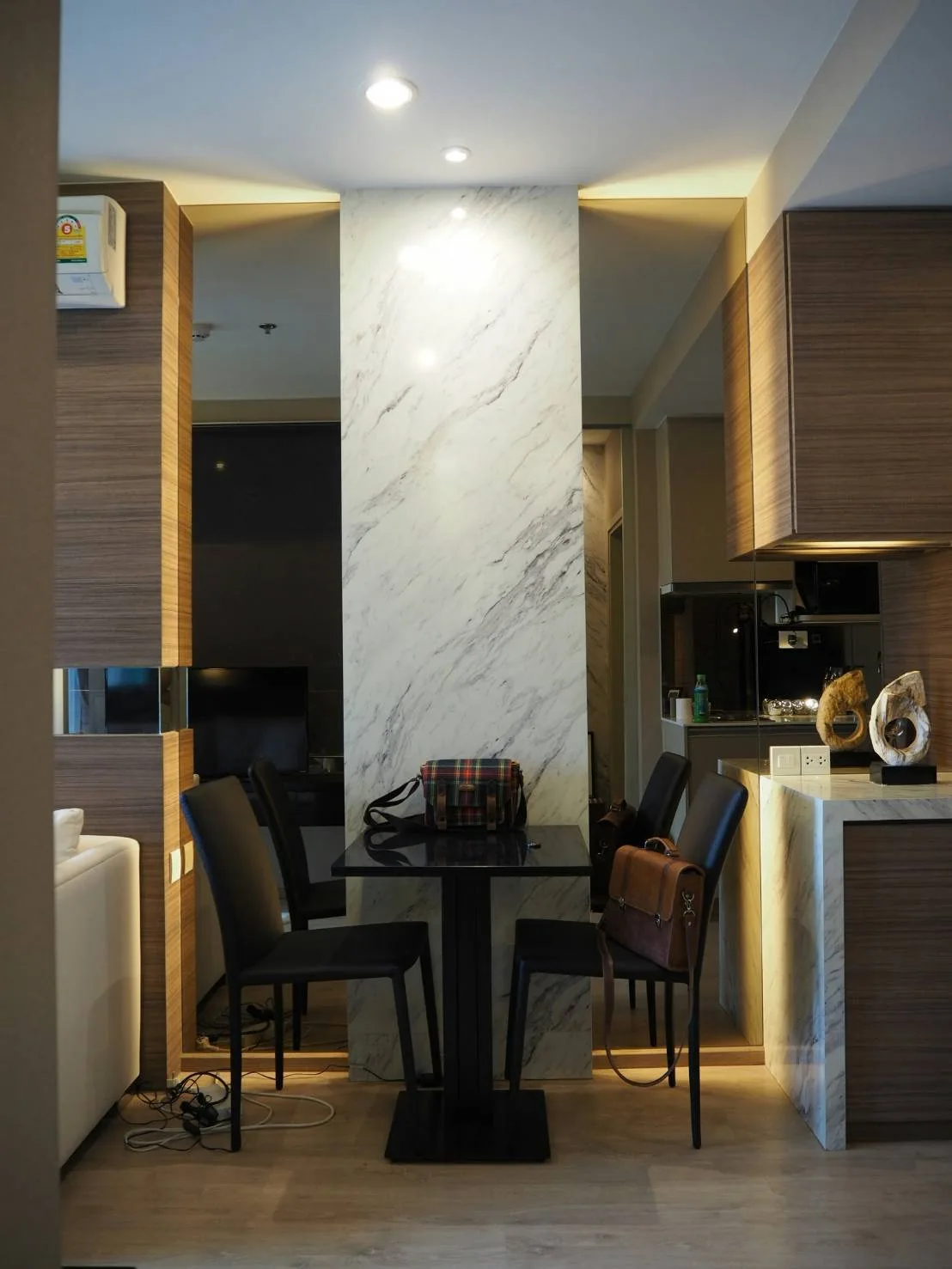 Noble Ploenchit 7