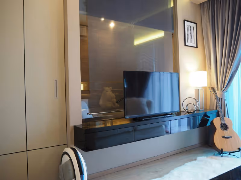 Noble Ploenchit 9