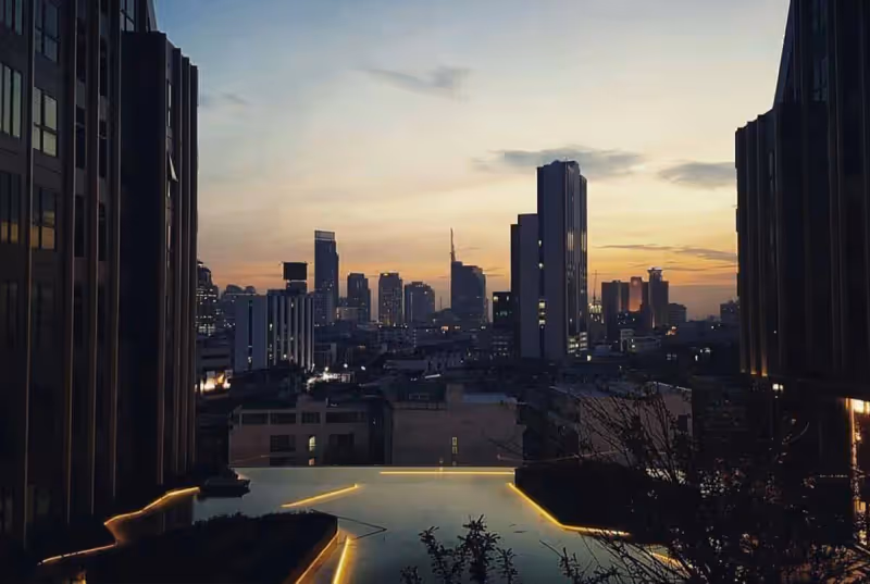 Noble Ploenchit 3