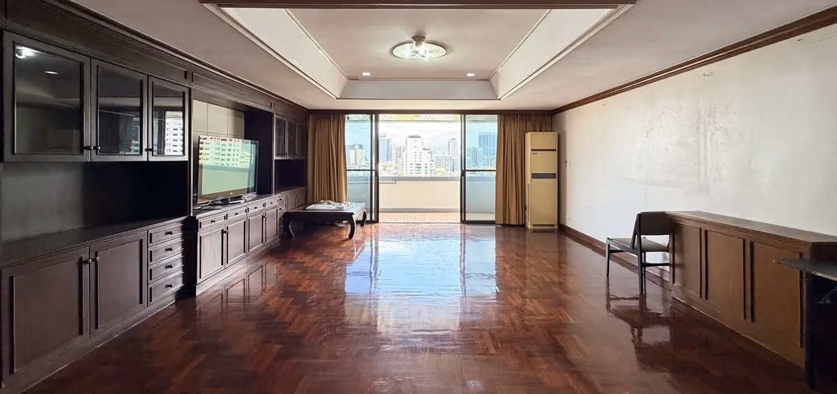 Oriental Towers Ekkamai 12 4