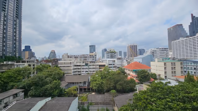 Pabhada Silom