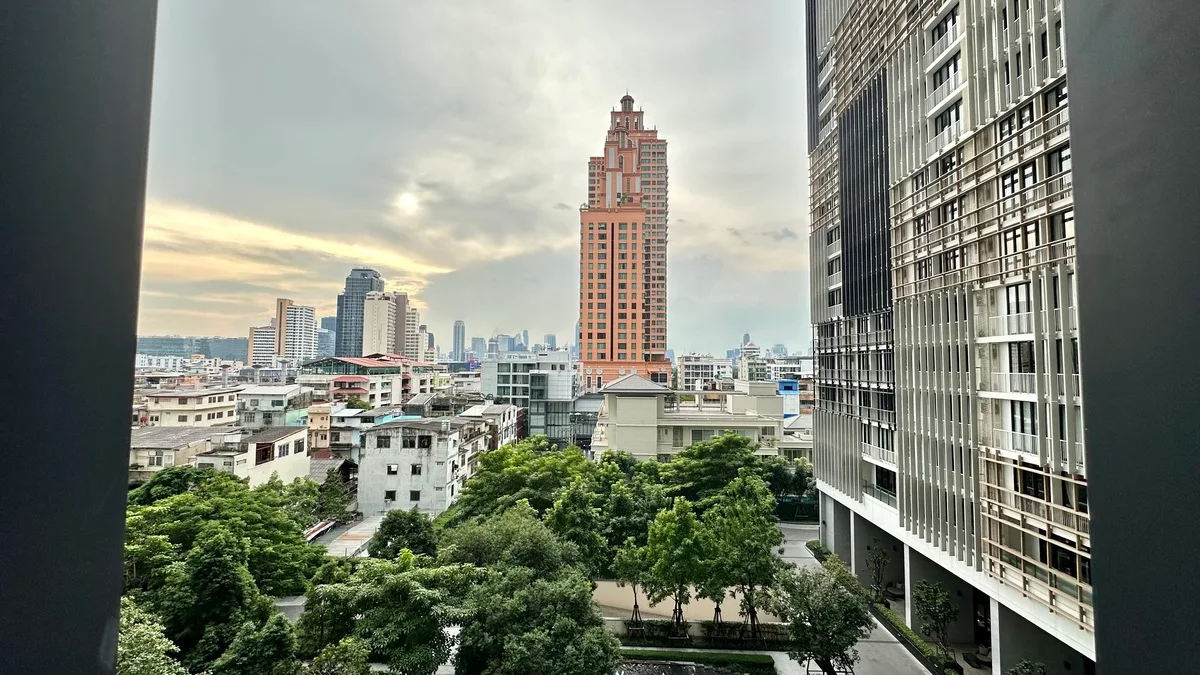 Park Origin Phrom Phong 5