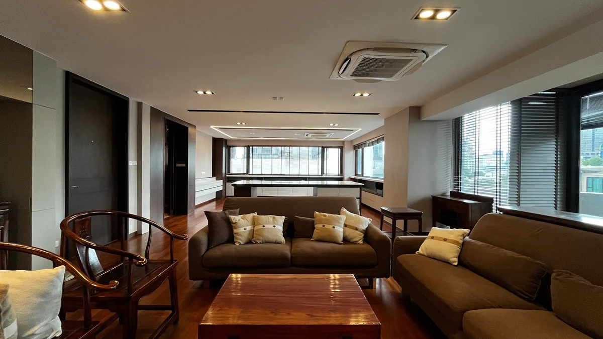 Ploenchit Terrace 3