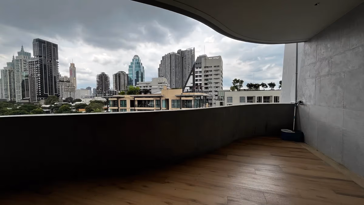Ploenchit Terrace 2