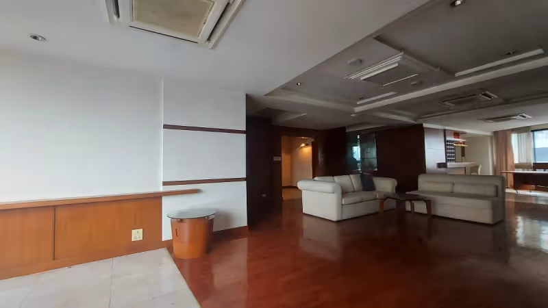 President Park Sukhumvit 24 10