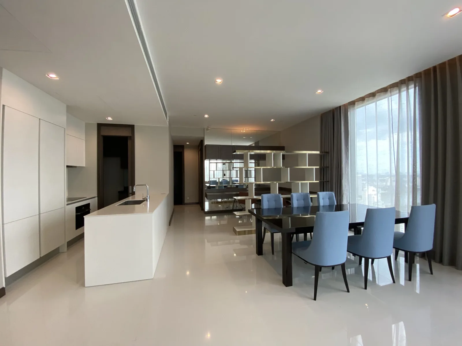 Q1 Sukhumvit Nana 9