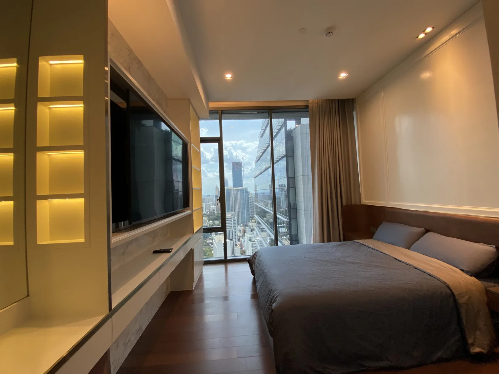Q1 Sukhumvit Nana 8