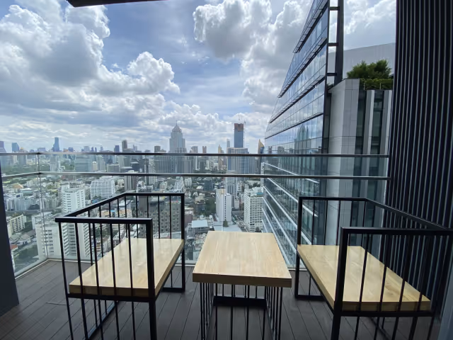 Q1 Sukhumvit Nana