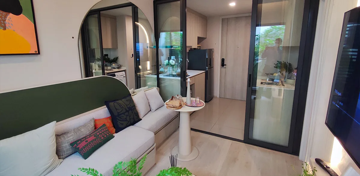 Reference Sathorn 9