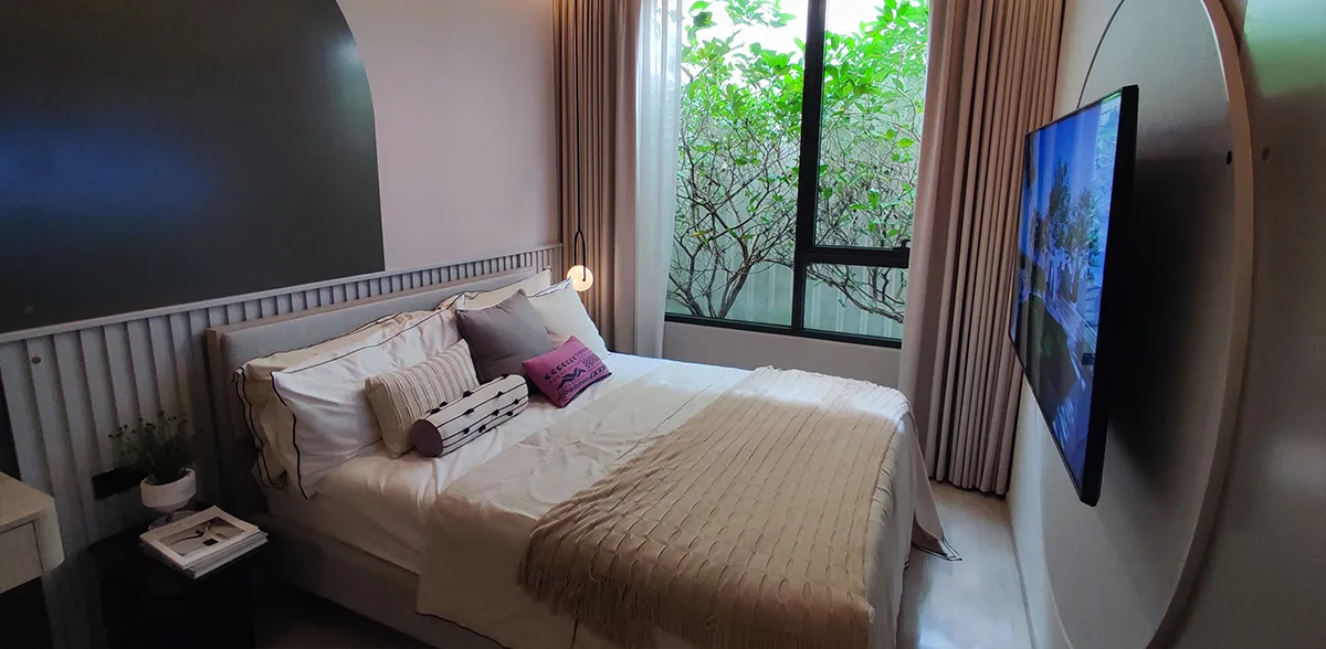 Reference Sathorn 6