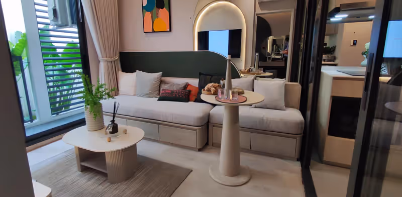 Reference Sathorn 10
