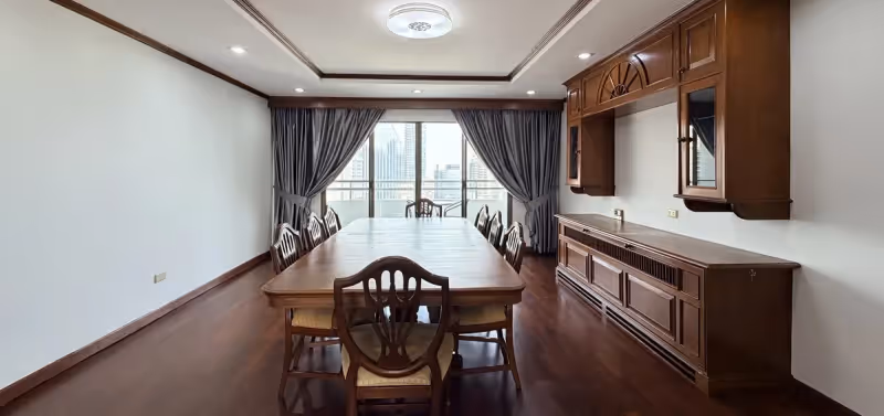 Regent on the Park 1 5