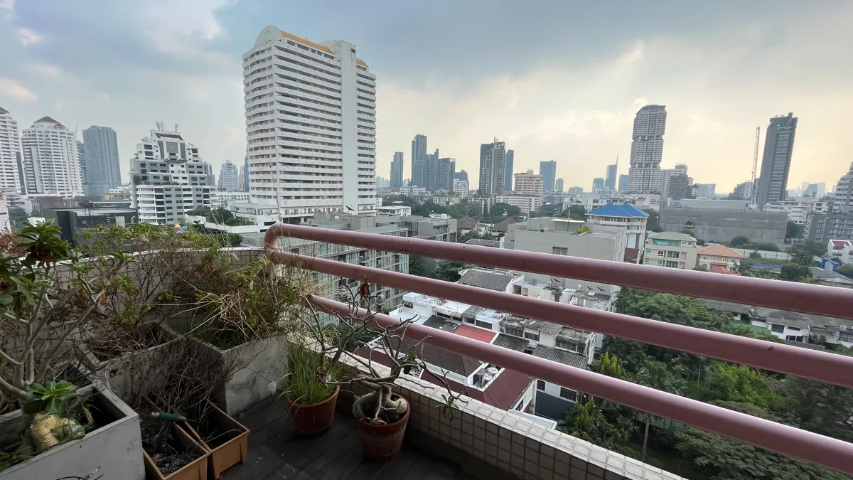 Richmond Palace Sukhumvit 43 2