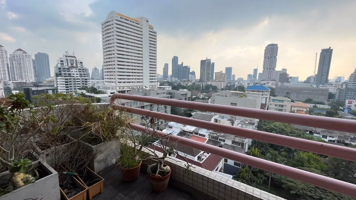 Richmond Palace Sukhumvit 43 2