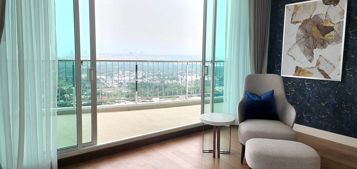 Riverside resort living 6