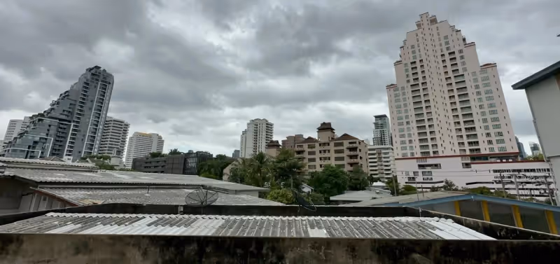 Royal Castle Sukhumvit 39 2