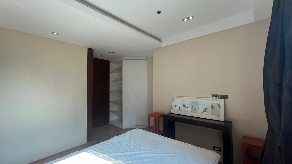 Sathorn Gardens 11