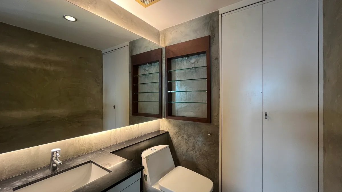 Sathorn Gardens 9