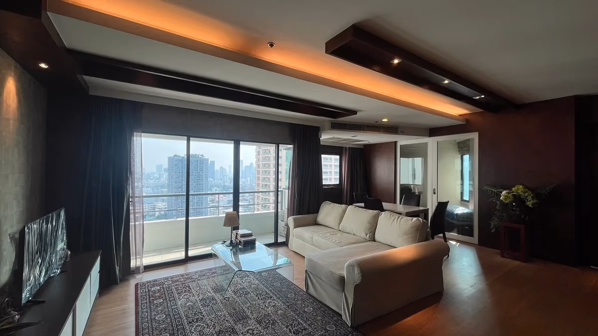 Sathorn Gardens 5