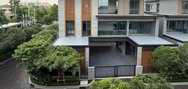 SMYTH’S Ramintra Private Estate