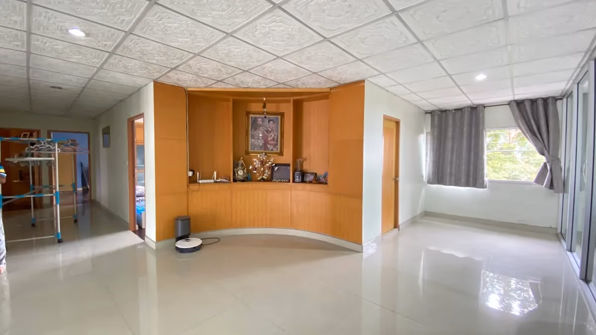 T.P.J. Condo Sukhumvit 49 3