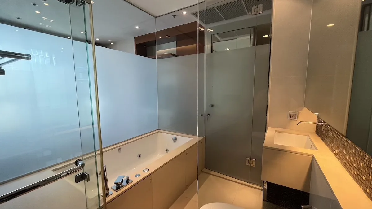 The Address Sukhumvit 28 3