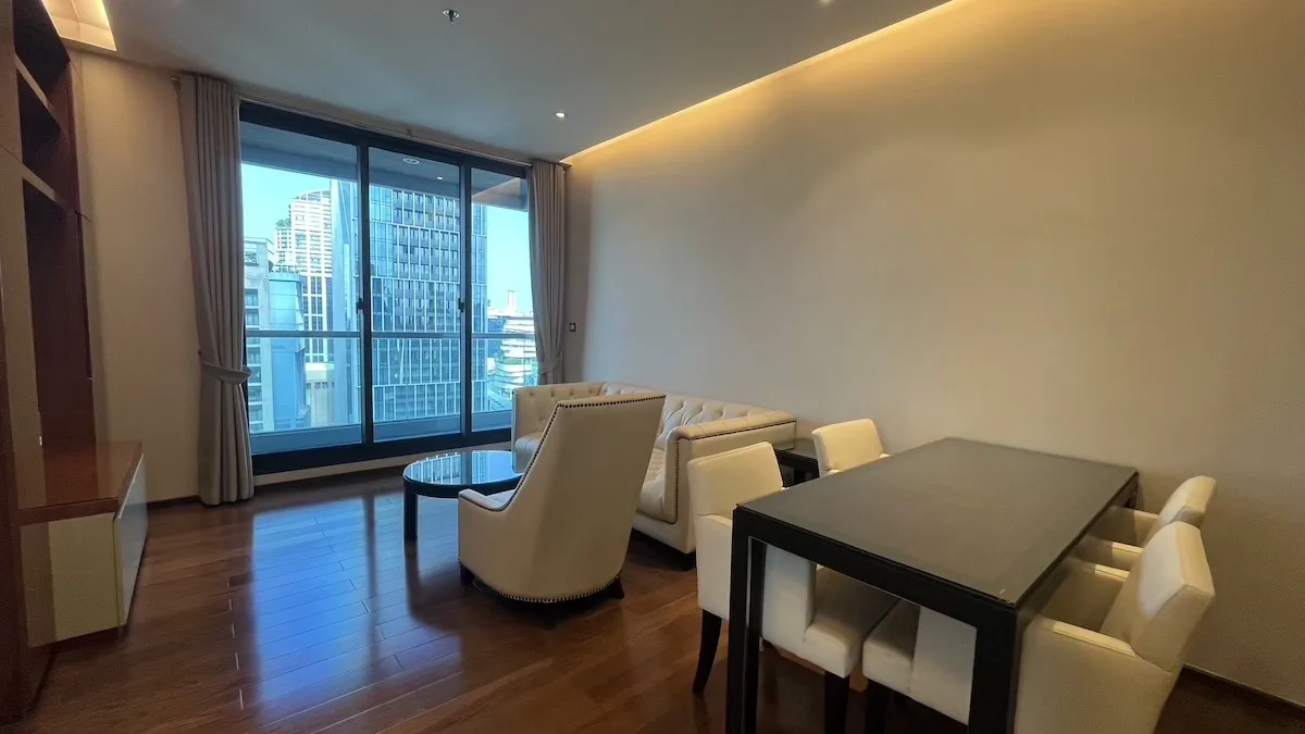 The Address Sukhumvit 28 2