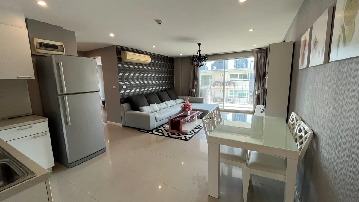The Clover Thonglor Sukhumvit 55 5