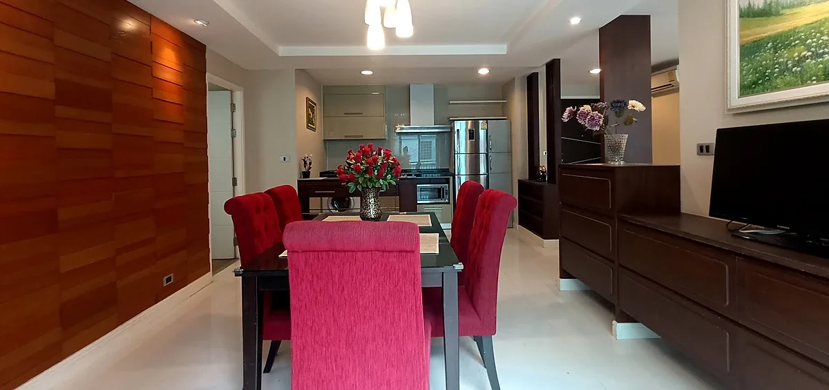 The Crest Sukhumvit 24 5
