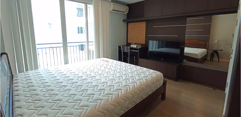 The Crest Sukhumvit 24 12