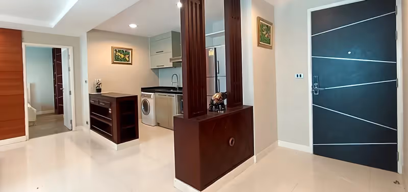 The Crest Sukhumvit 24 7